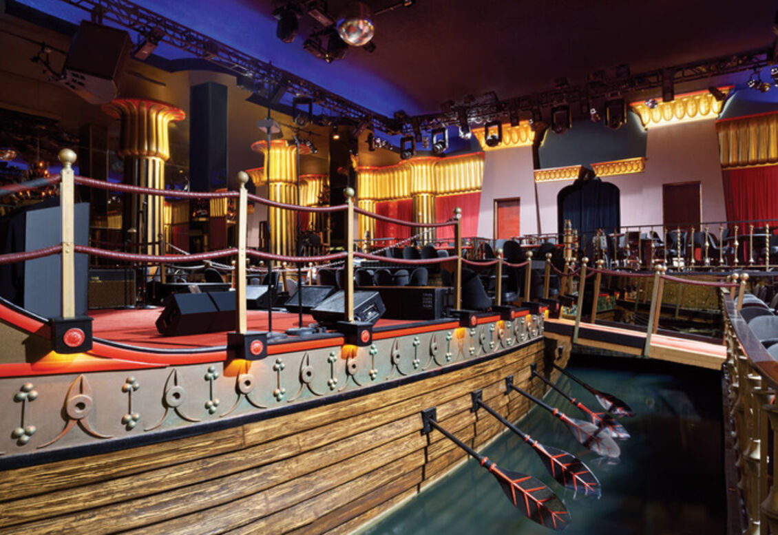The Gossy Room at Cleopatra\'s Barge