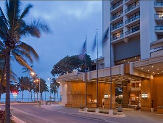 Hyatt Regency Waikiki Resort & Spa 2