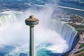 Skylon Tower an den Niagara Fällen – Unterhaltung für die ganze Familie