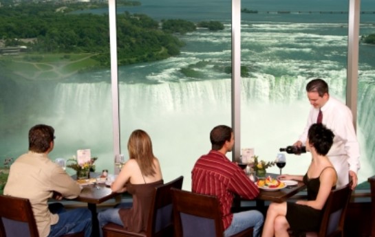 Niagarafälle zum Dinner
