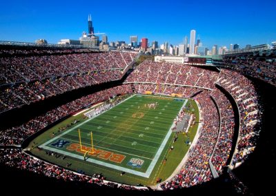 Chicago Bears - Soldier Field Stadion mit Skyline - Credit City of Chicago