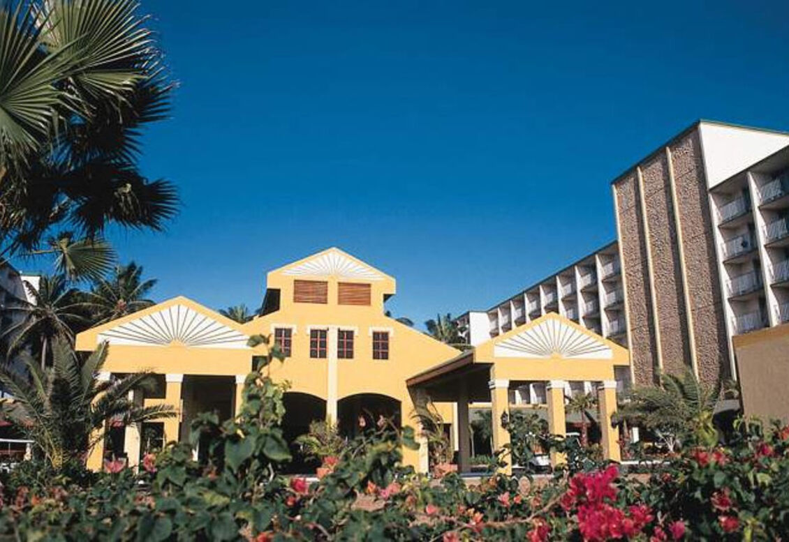 Holiday Inn Resort Aruba 1
