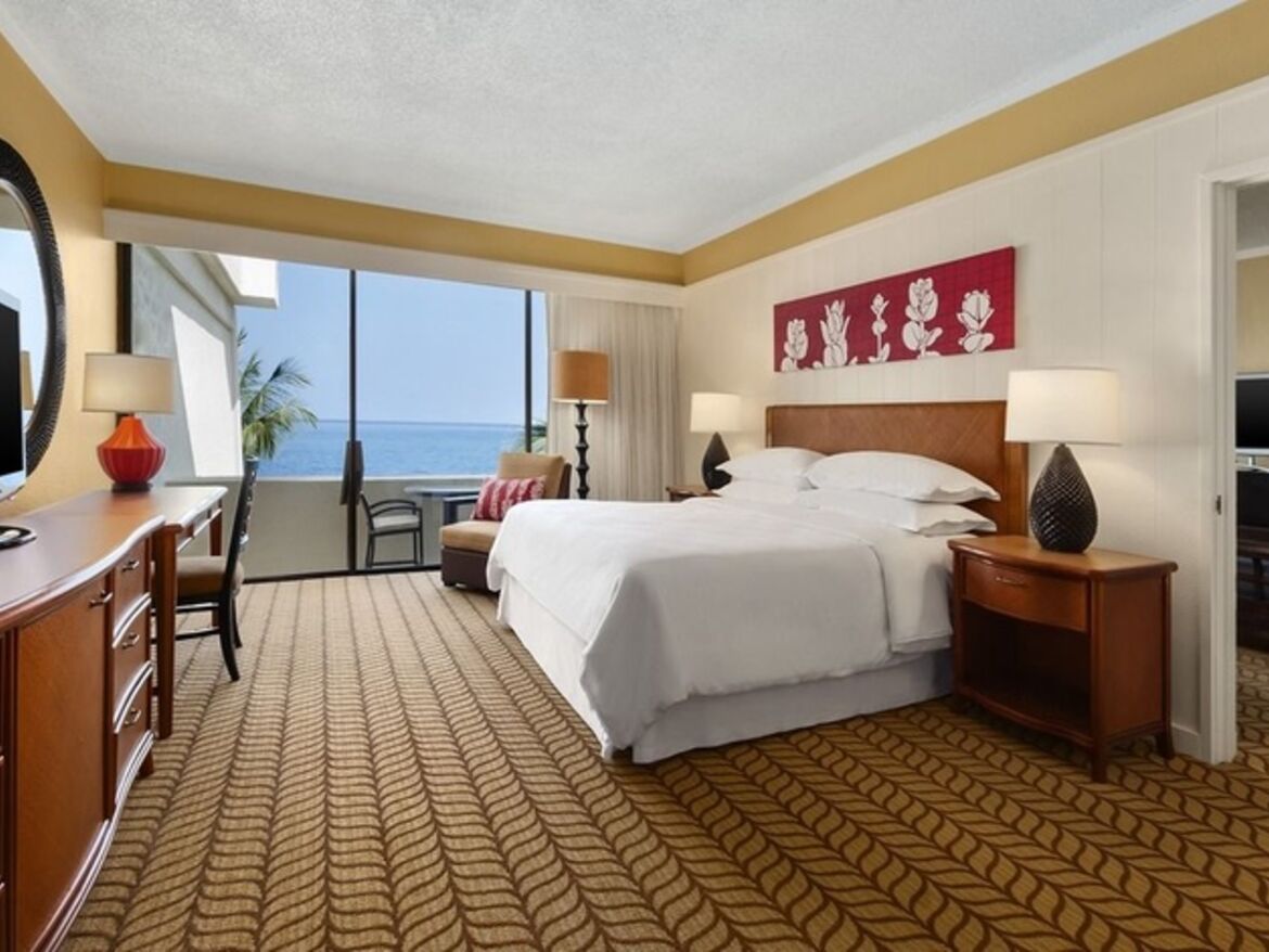 Ocean View King-Size-Bett Zimmer mit Balkon