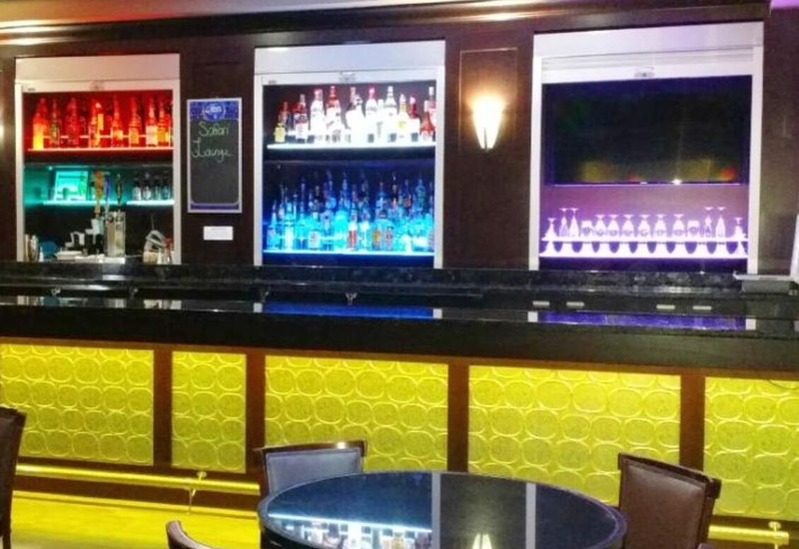 Safari Lounge Bar