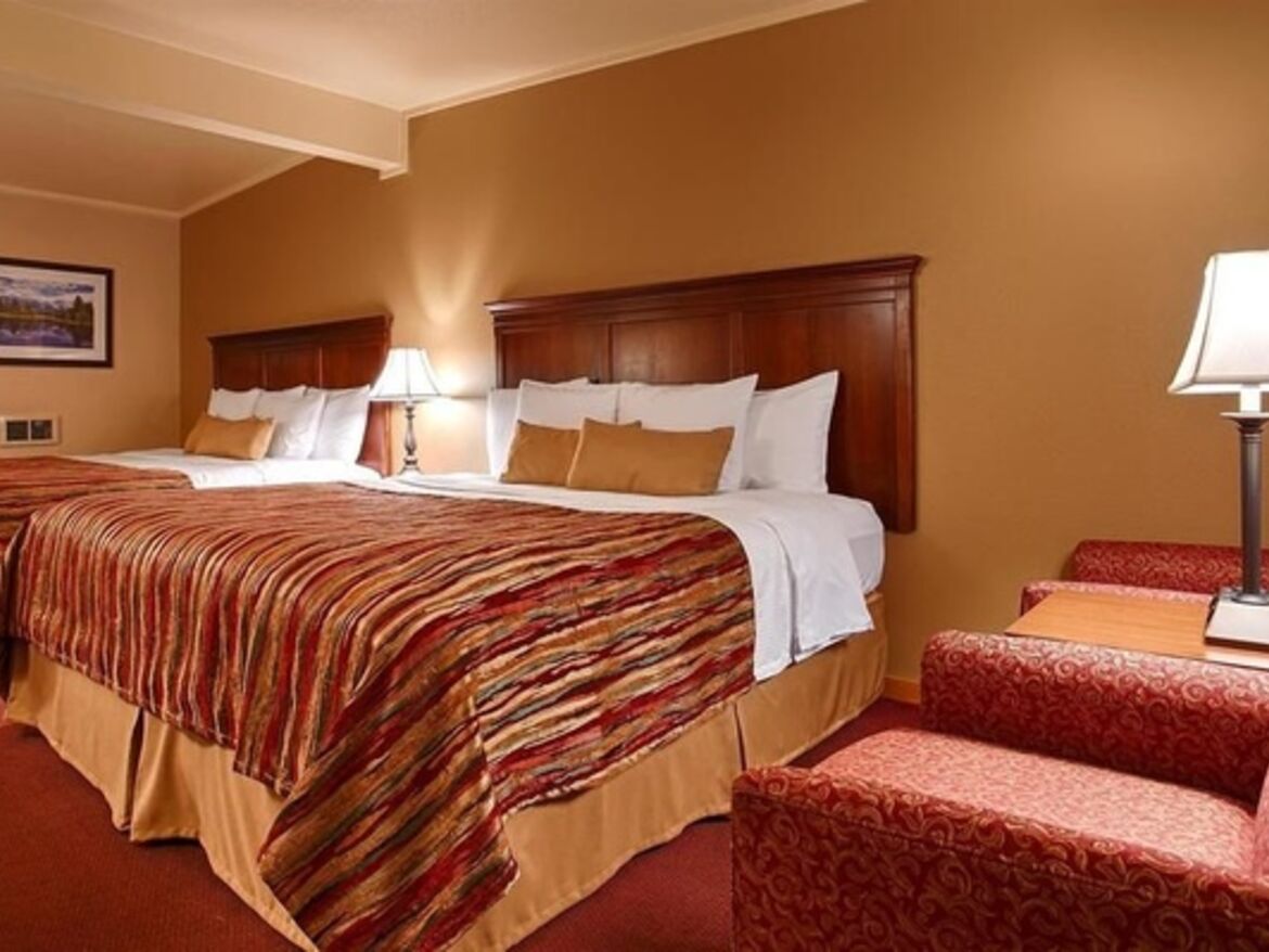 Zimmer mit Queen-Size-Betten