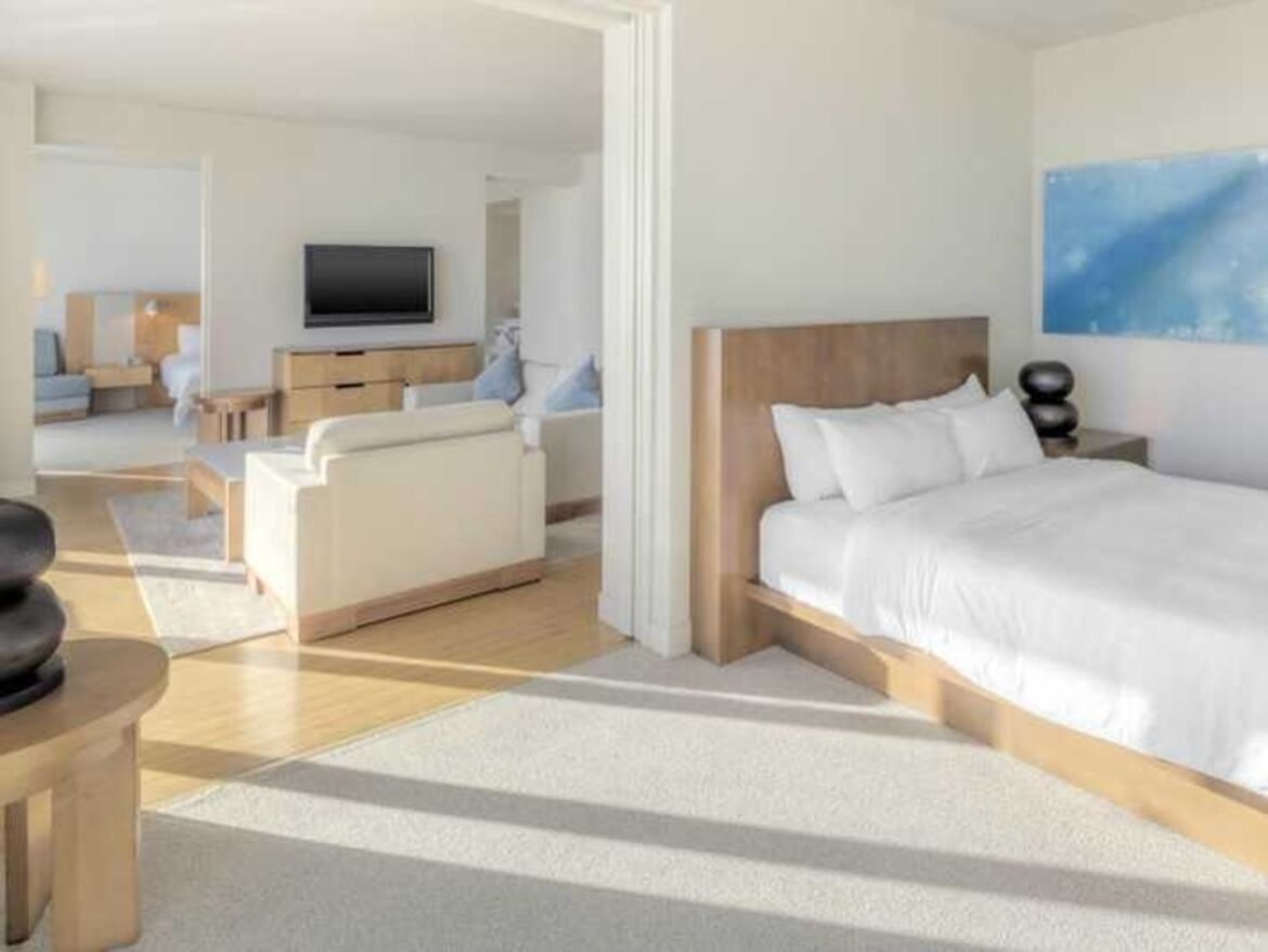 Marvelous Oceanview Residential Suite