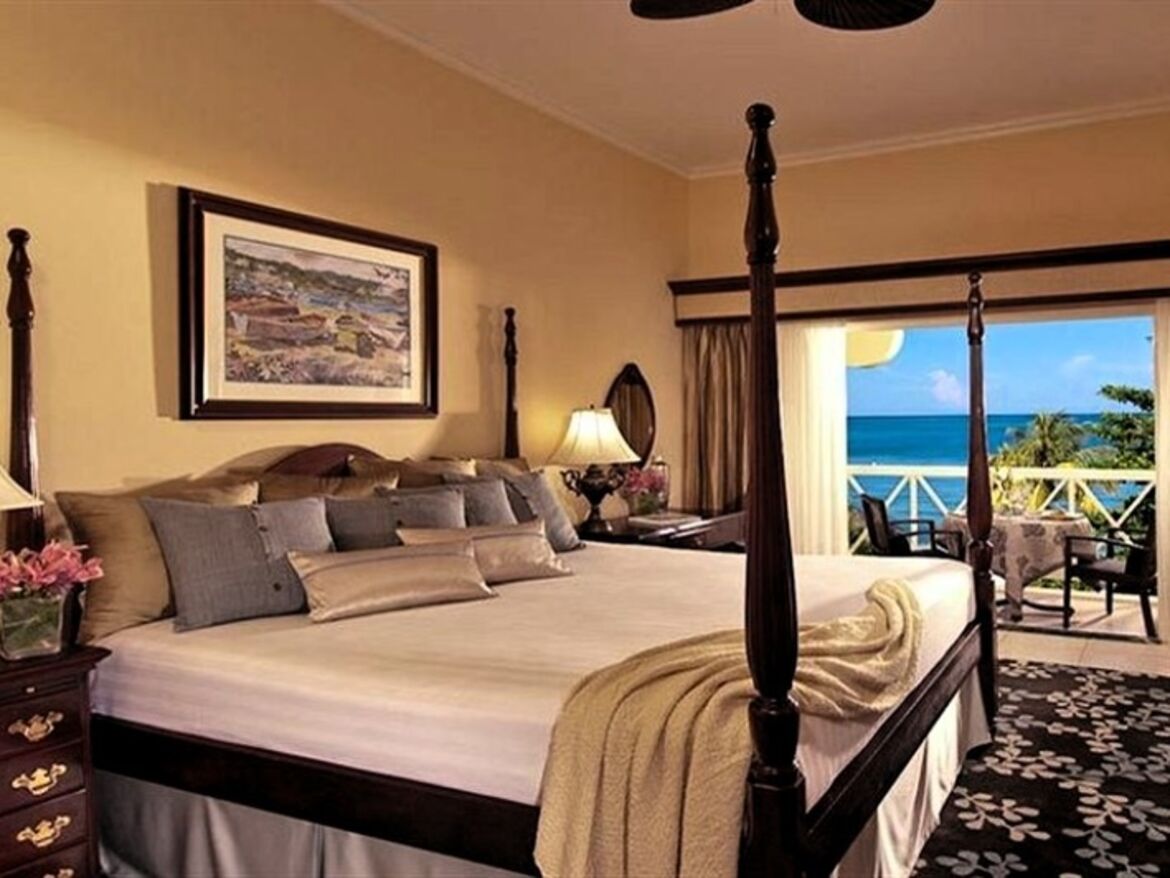 Beachfront Grande Luxe Club Level Zimmer