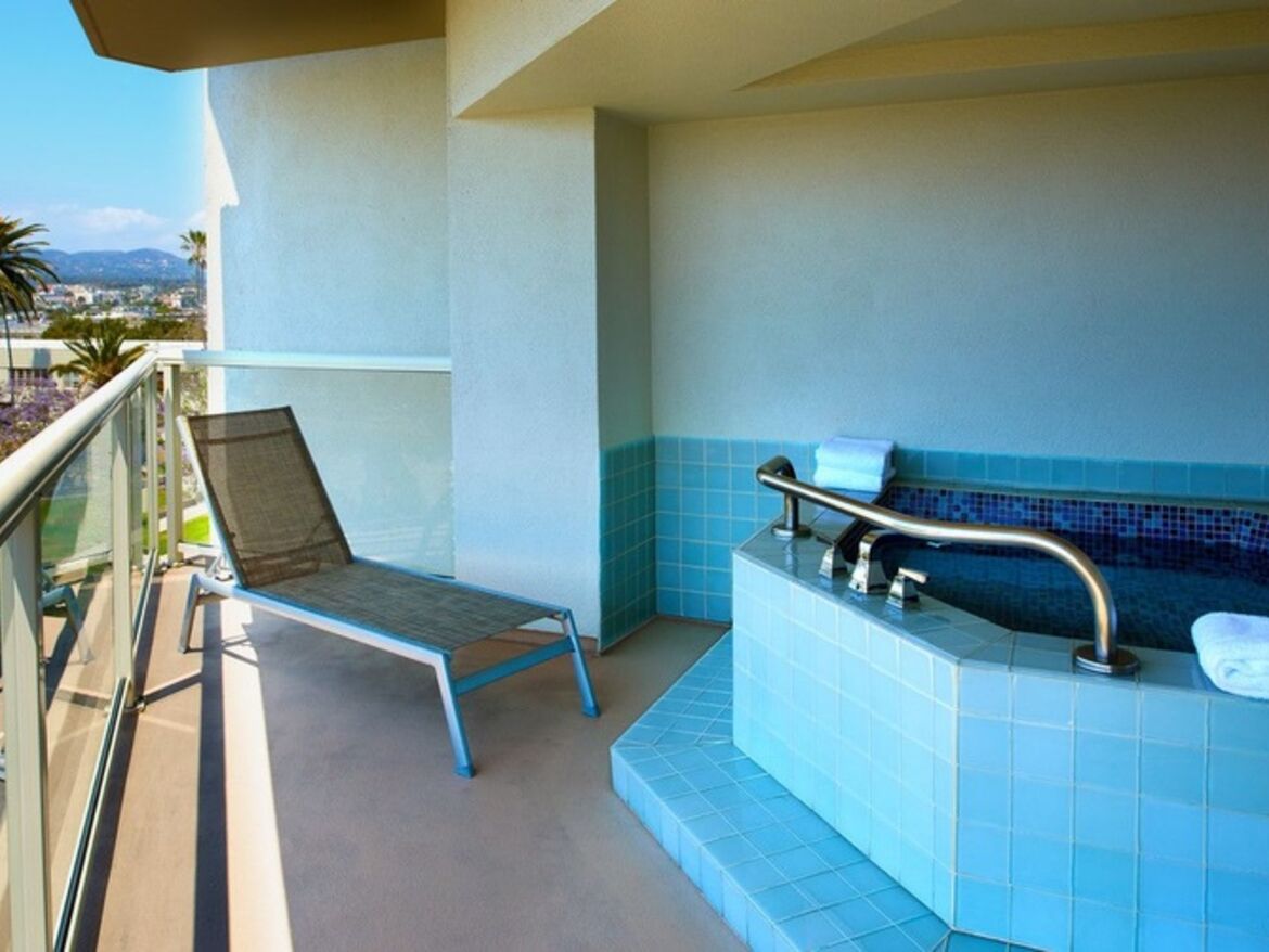 Hot Tub Suite - Balkon