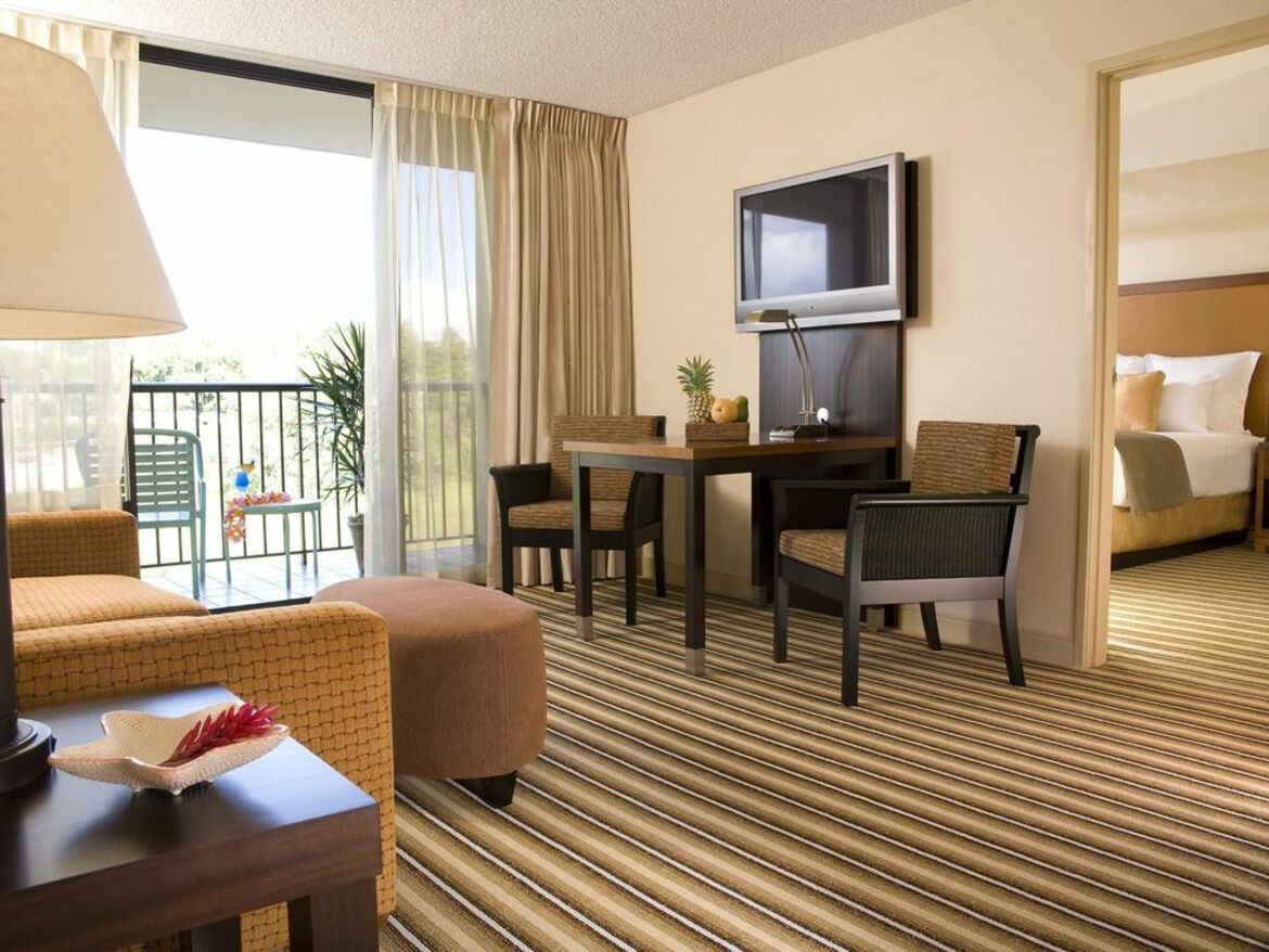 maui coast hotel One-Bedroom Suite