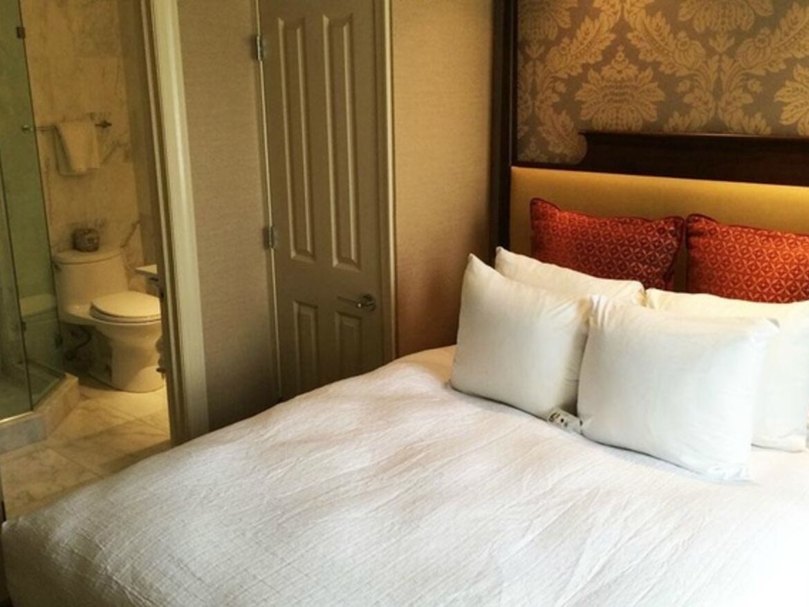 Zimmer mit Queen-Size-Bett
