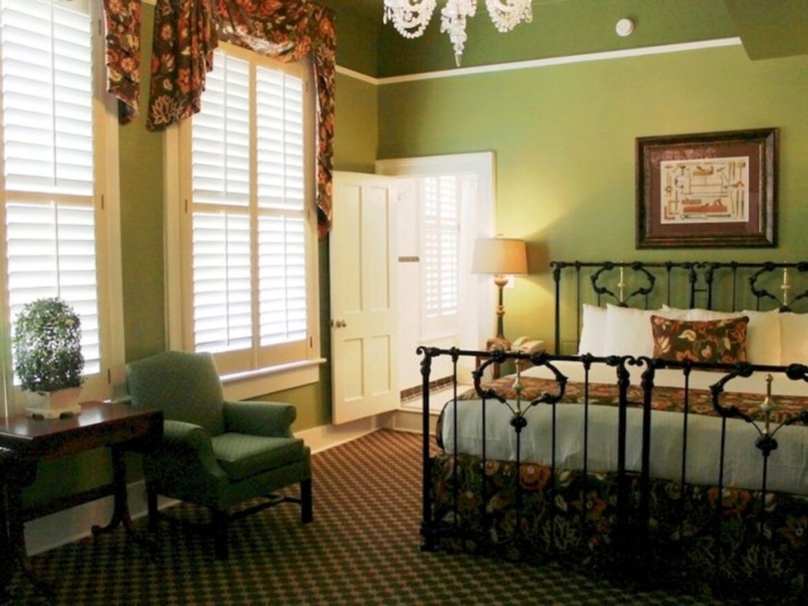 Traditional Menger Suite