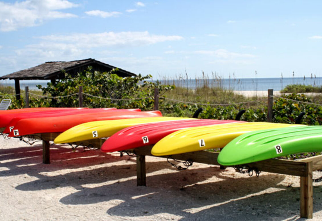 island inn kayaks-paddleboards-sanibel-island