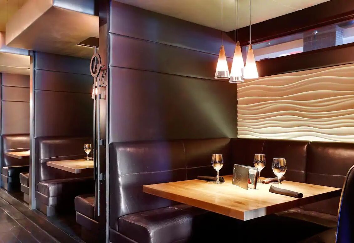 sandman suites vancouver davie restaurant