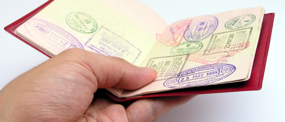checking-in-(passport)-176870823_2048x1404