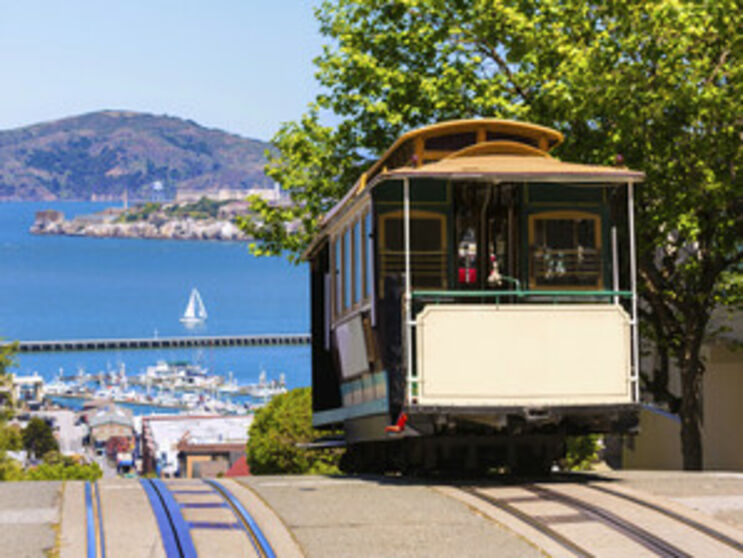 san Francisco cable car